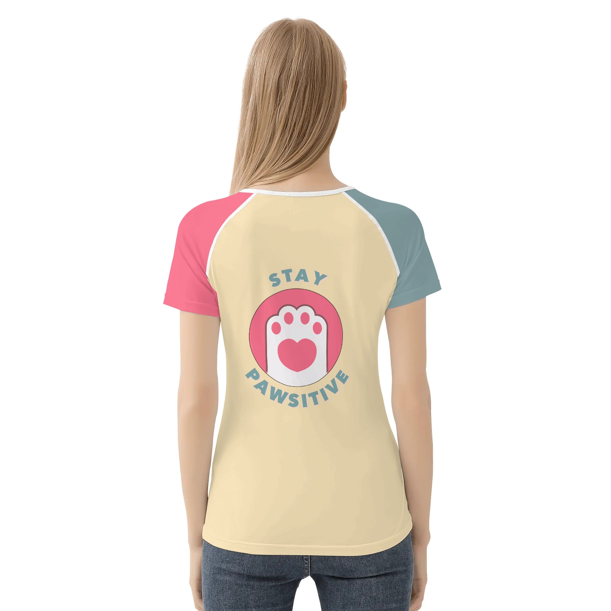 Camiseta kawaii de gatito feliz – Estilo japonés con colores pastel y diseño adorable 🐾🎀💫